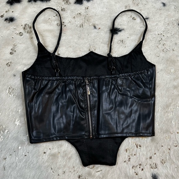 Women’s Black Leather Rhinestone Pearl Corset Bustier Top - Picture 10 of 10